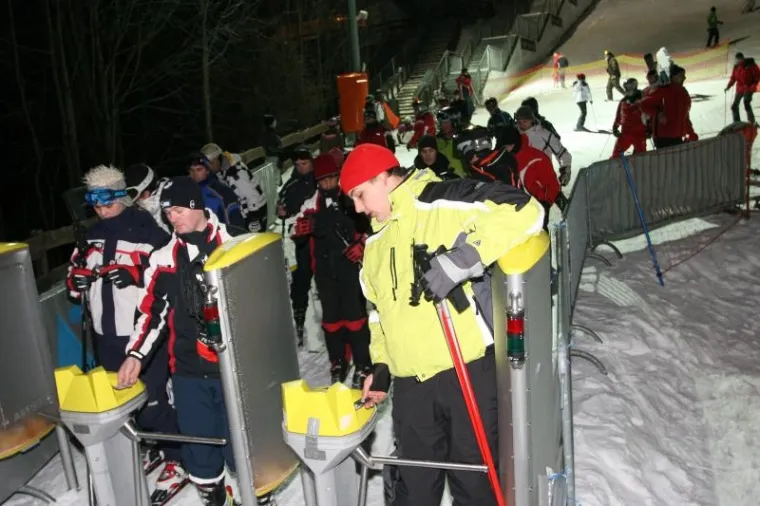 PXL sljeme noćno skijanje PXL sljeme noćno skijanje