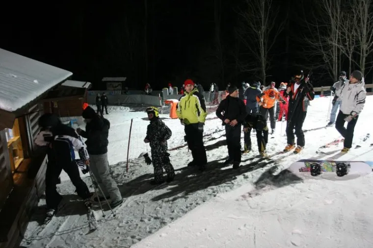 PXL sljeme noćno skijanje PXL sljeme noćno skijanje