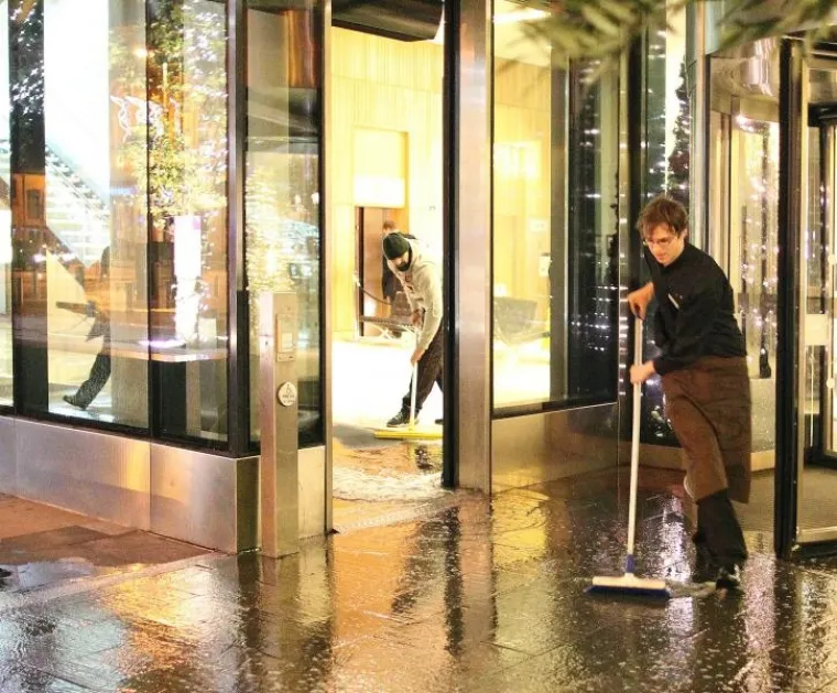 PXL hotel hilton poplava  PXL hotel hilton poplava