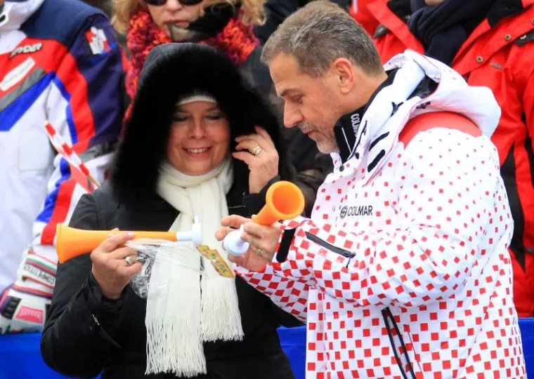 PXL - Milan Bandić, Jadranka Kosor, vuvuzele PXL Milan Bandić, Jadranka Kosor, vuvuzele