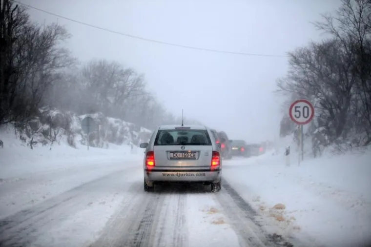 Snježna mećava, snijeg Snježna mećava