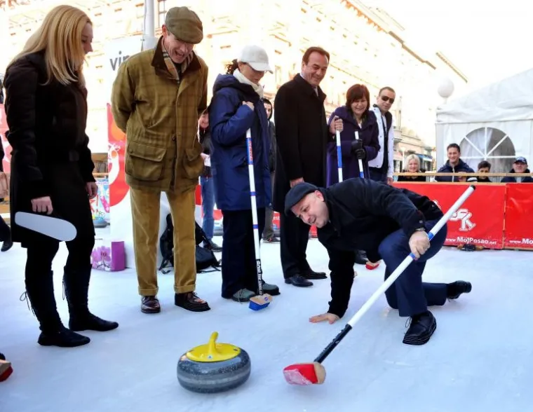 PXL zastupnici curling PXL zastupnici curling
