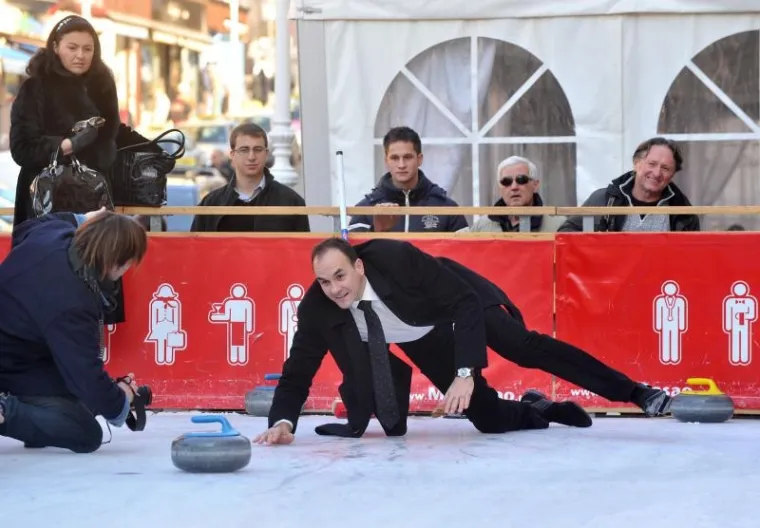 PXL zastupnici curling PXL zastupnici curling