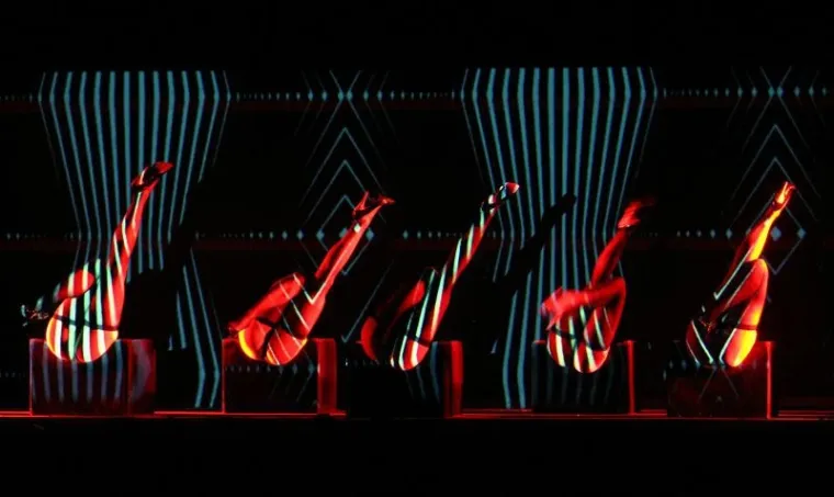 crazy horse crazy horse