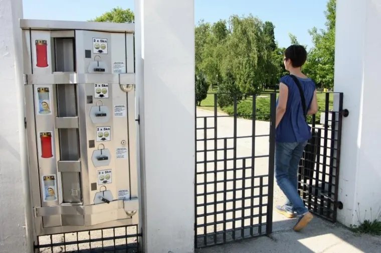 Svijećomat Svijećomat