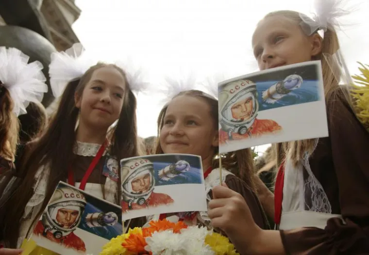 Spomenik Juriju Gagarinu u Londonu