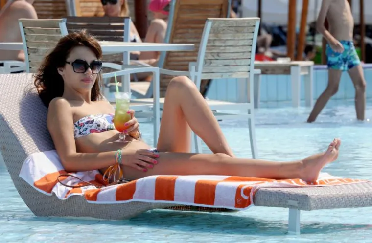 Koja vam je misica ljepša - brineta ili plavuša?