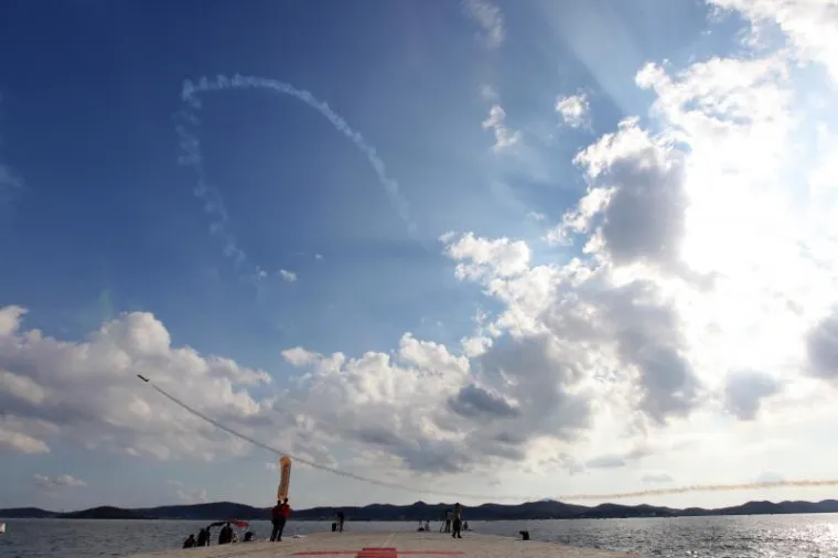 Vratolomije u zraku oduševile Zadrane