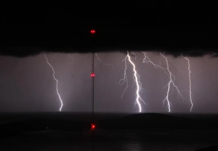 'Grom i pakao' iznad Paklenih otoka