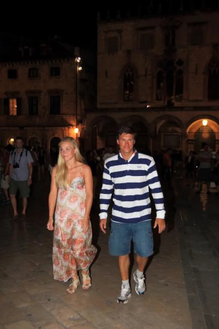 Ivica Kostelić sa sestrom i curom &scaron;etao Stradunom