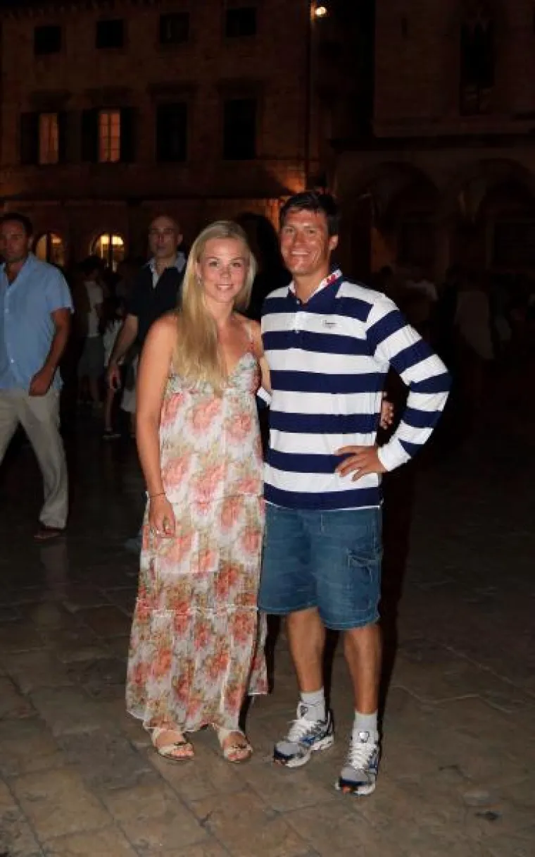 Ivica Kostelić sa sestrom i curom &scaron;etao Stradunom