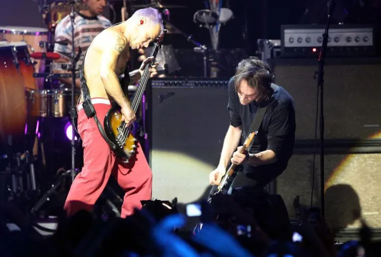 Red Hot Chili Peppers uživo u 39 zemalja svijeta