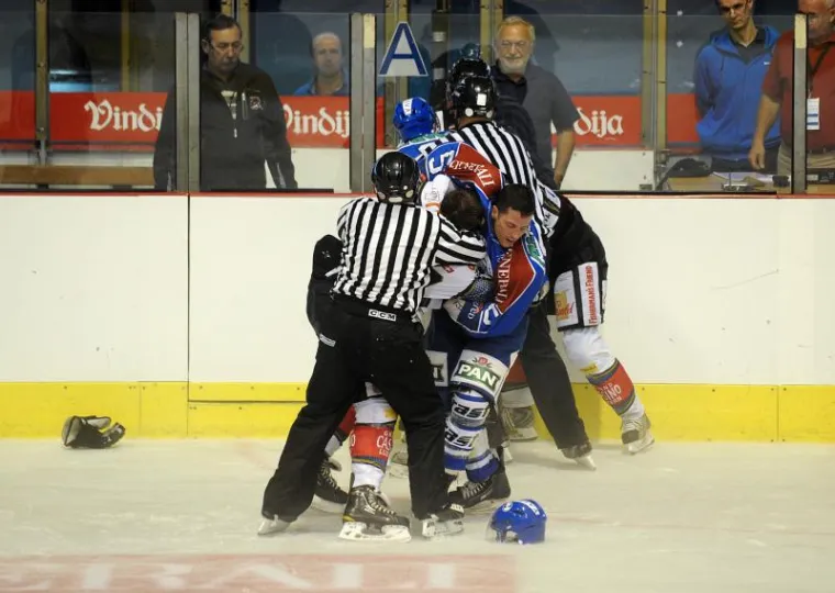 Pogledajte ludu tučnjavu na Medve&scaron;čaku