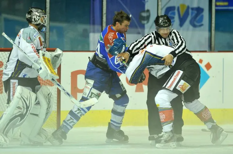 Pogledajte ludu tučnjavu na Medve&scaron;čaku