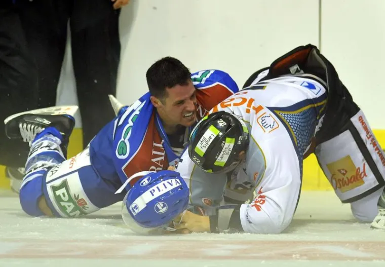 Pogledajte ludu tučnjavu na Medve&scaron;čaku