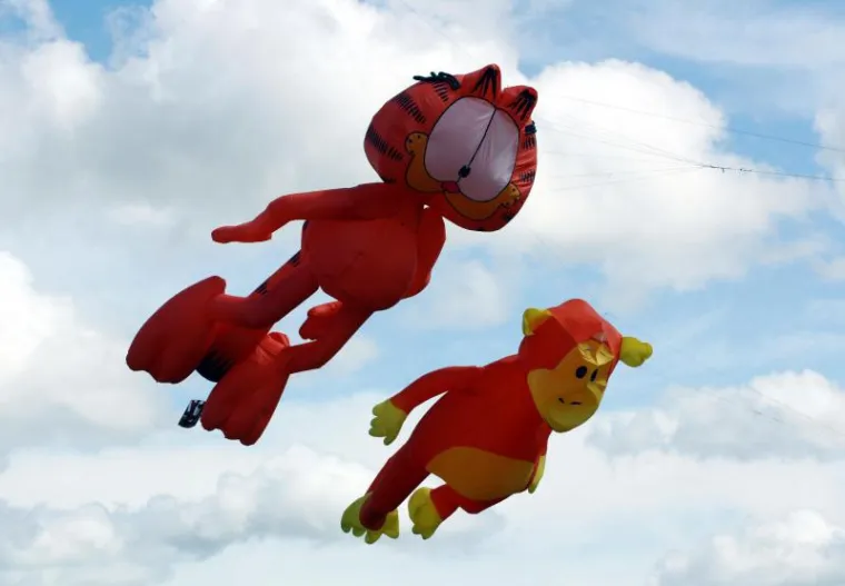 Zmajevi prekrili nebom nad Bristolom