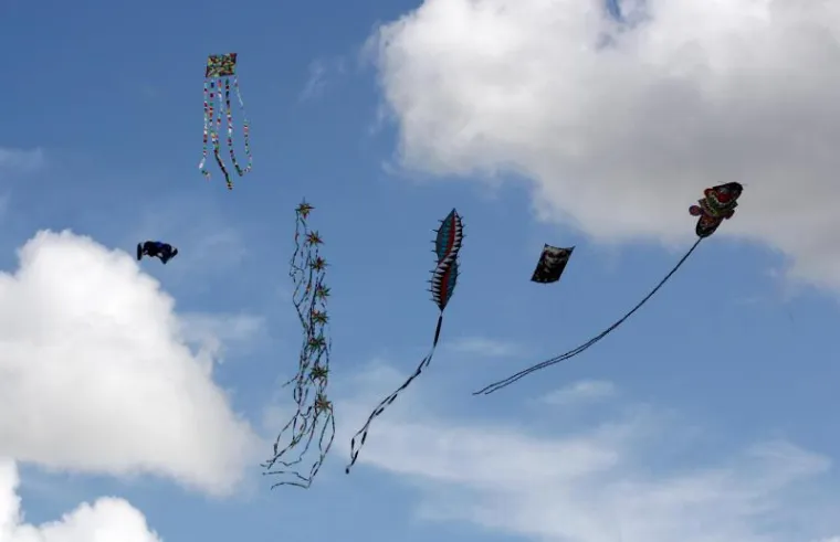 Zmajevi prekrili nebom nad Bristolom