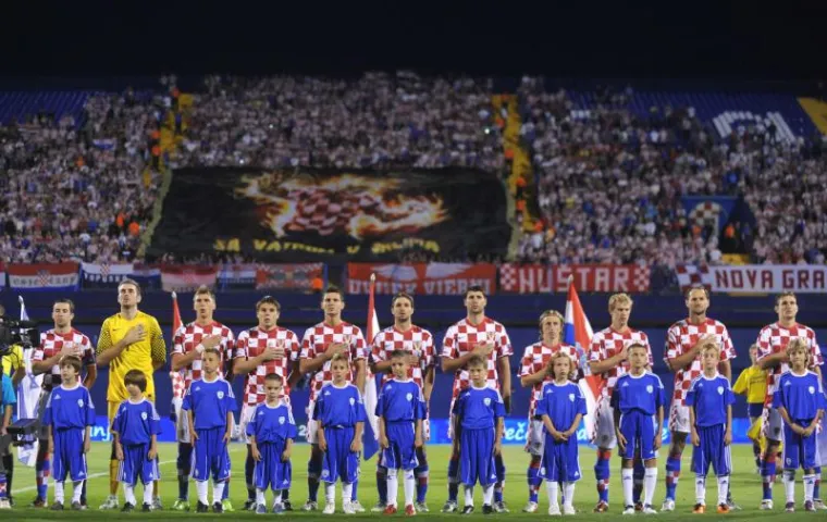 Dramatična maksimirska noć u 12 slika