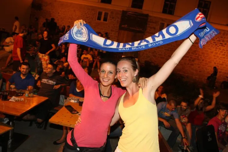 Nogometna groznica poharala Zagreb