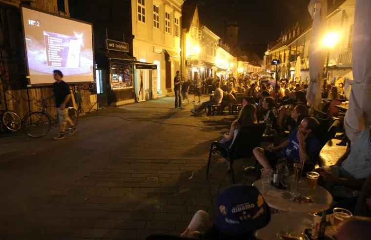 Nogometna groznica poharala Zagreb