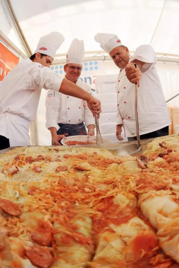 Skuhali sarmu dugu 1000 metara