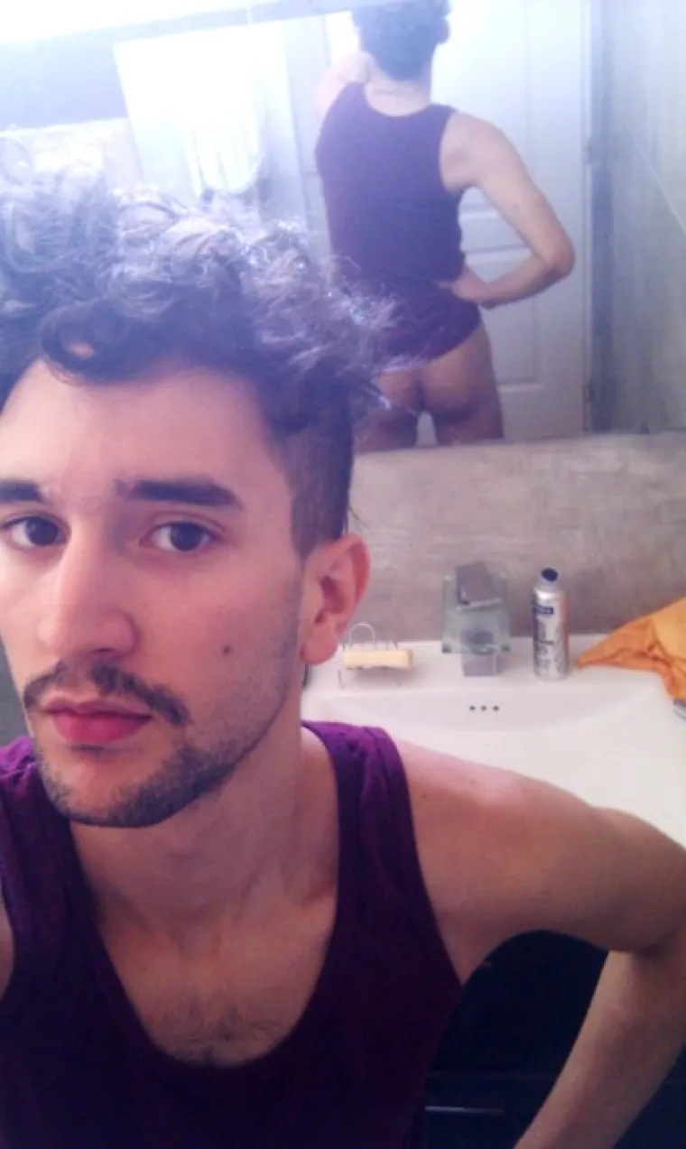 Slikanje gole stražnjice postalo internetski hit