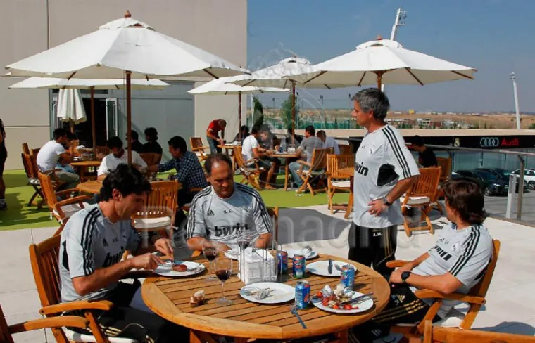 Mourinhov recept za sretnu momčad