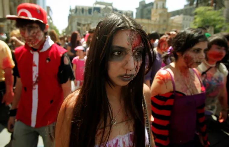 Zombiji okupirali ulice Santiaga