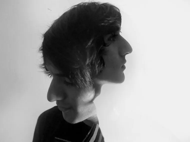 U kojem smjeru gledaju ovi ljudi?