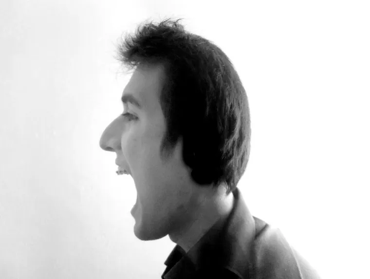 U kojem smjeru gledaju ovi ljudi?