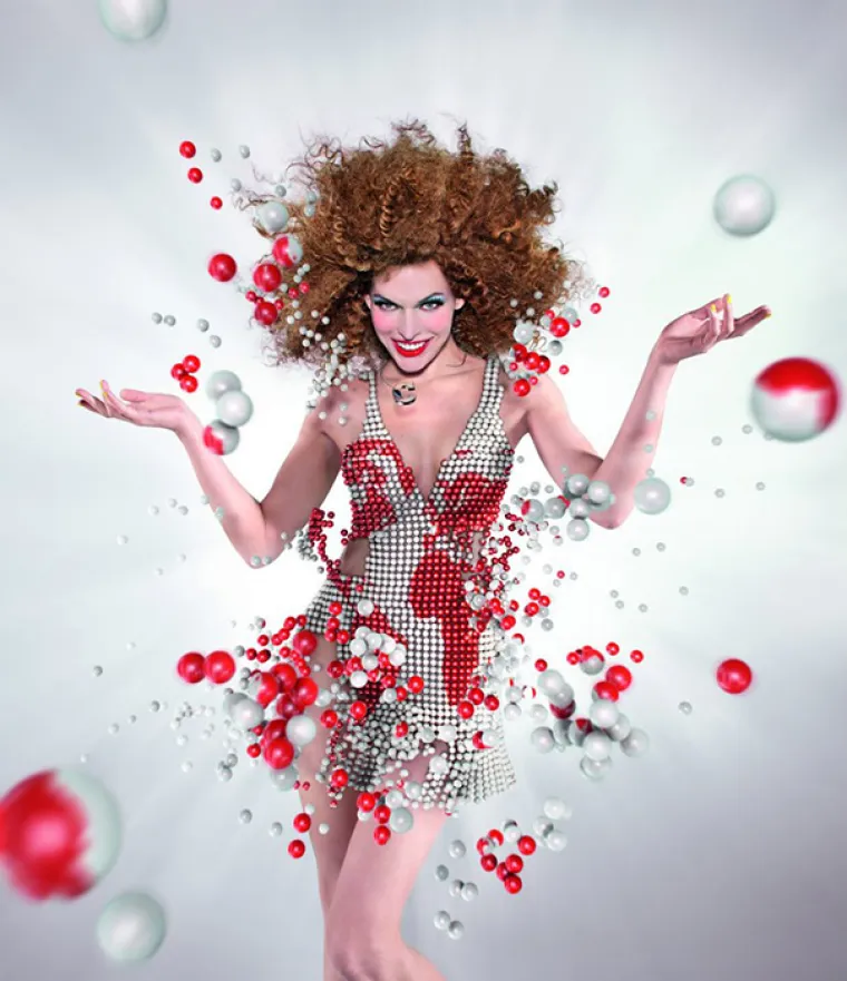 Prelijepa glumica u seksi kalendaru