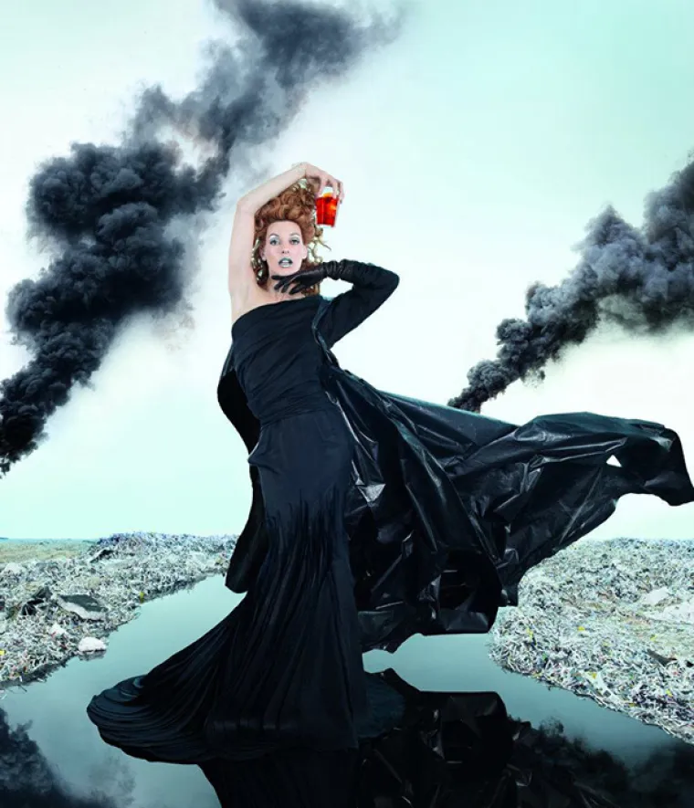 Prelijepa glumica u seksi kalendaru