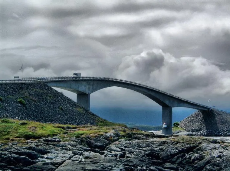 Norve&scaron;ki pijani most koji vodi u nepovrat