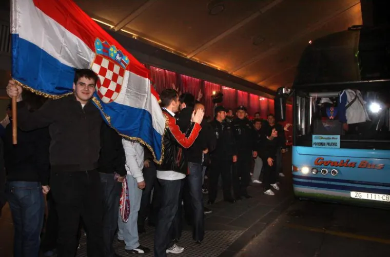 Bilićeve ratnike dočekali najvjerniji navijači