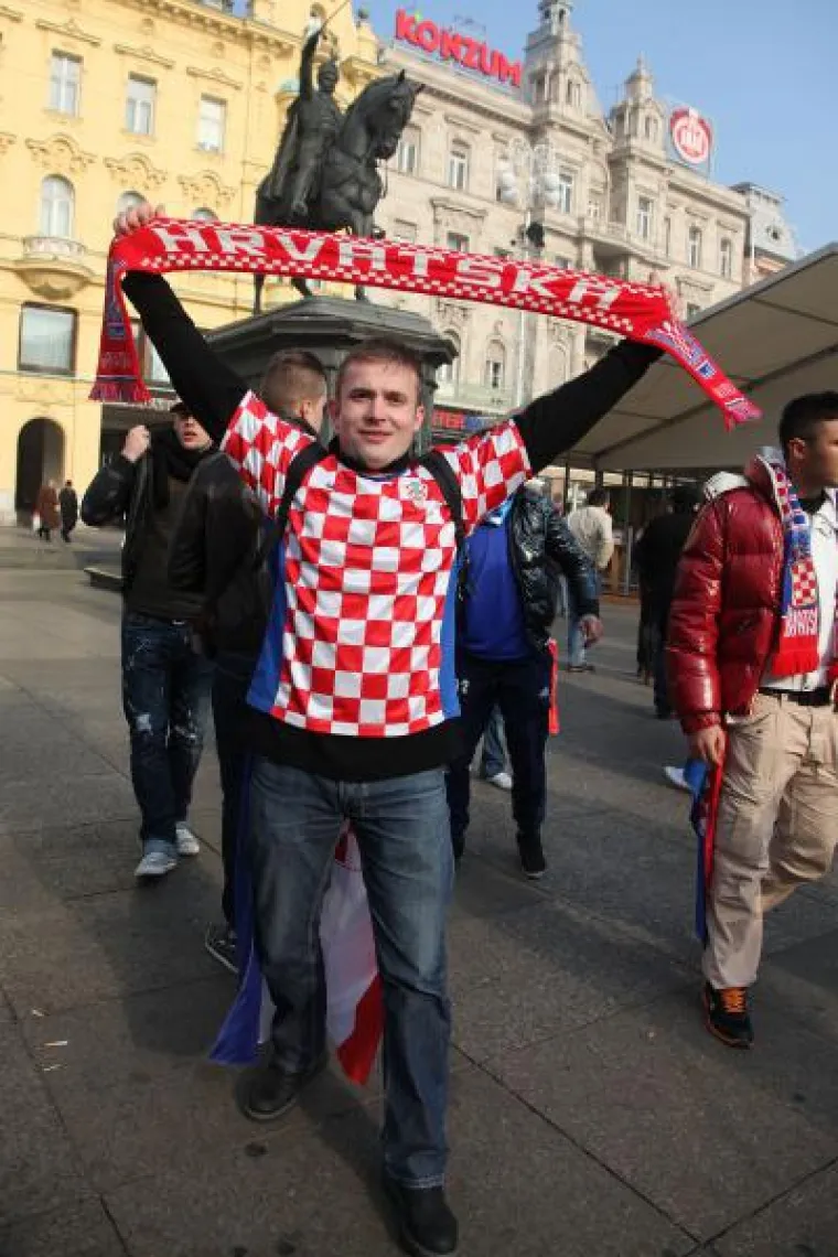 Hrvatski navijači već slave na ulicama