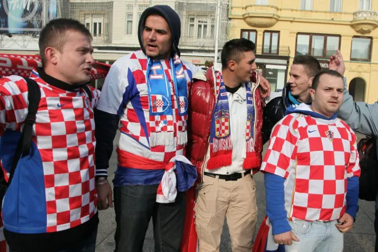 Hrvatski navijači već slave na ulicama
