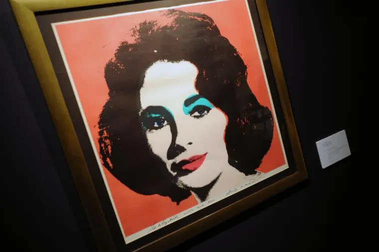 Vremeplov kroz glamurozan život legendarne filmske dive