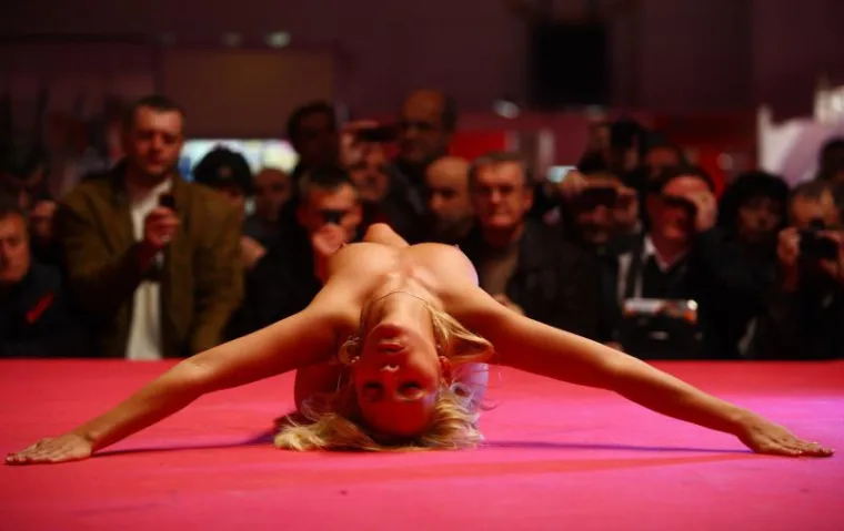 Vatrena atmosfera na Eros4U