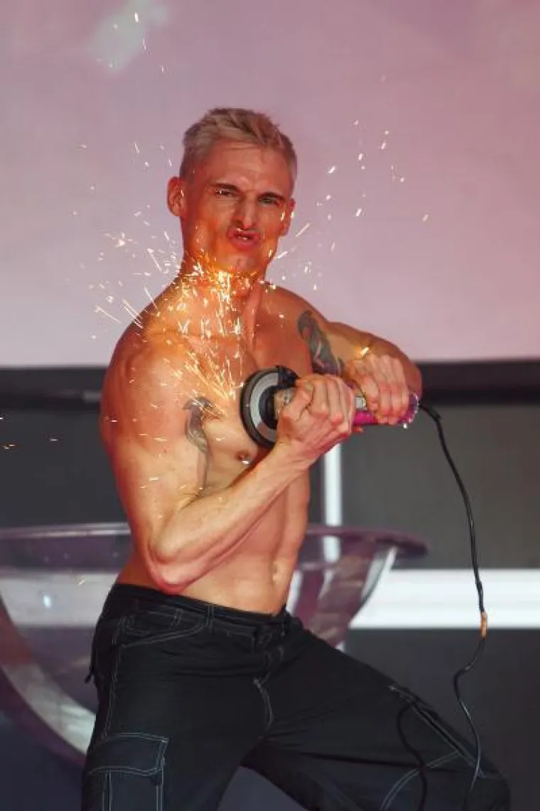 Vatrena atmosfera na Eros4U