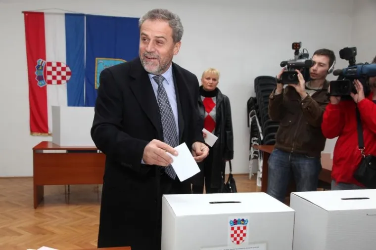 Čelnici stranaka obavili svoju građansku dužnost