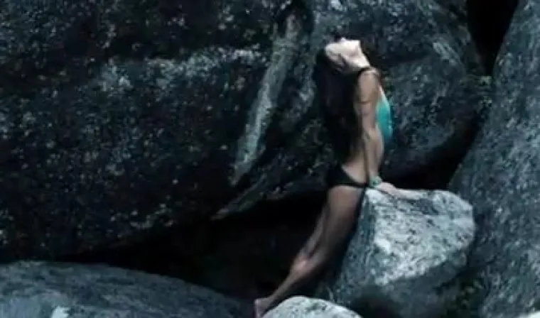 Seksi trudnica fanovima pripremila pravu poslasticu