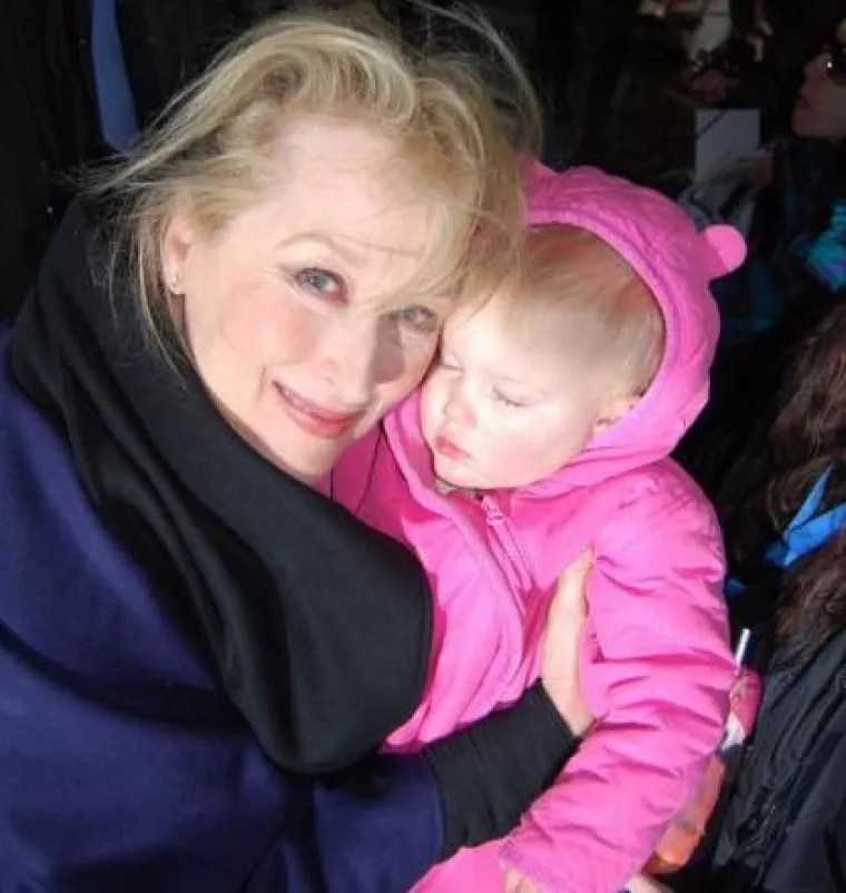 Uporna mama upoznala svoju bebu s holivudskom elitom