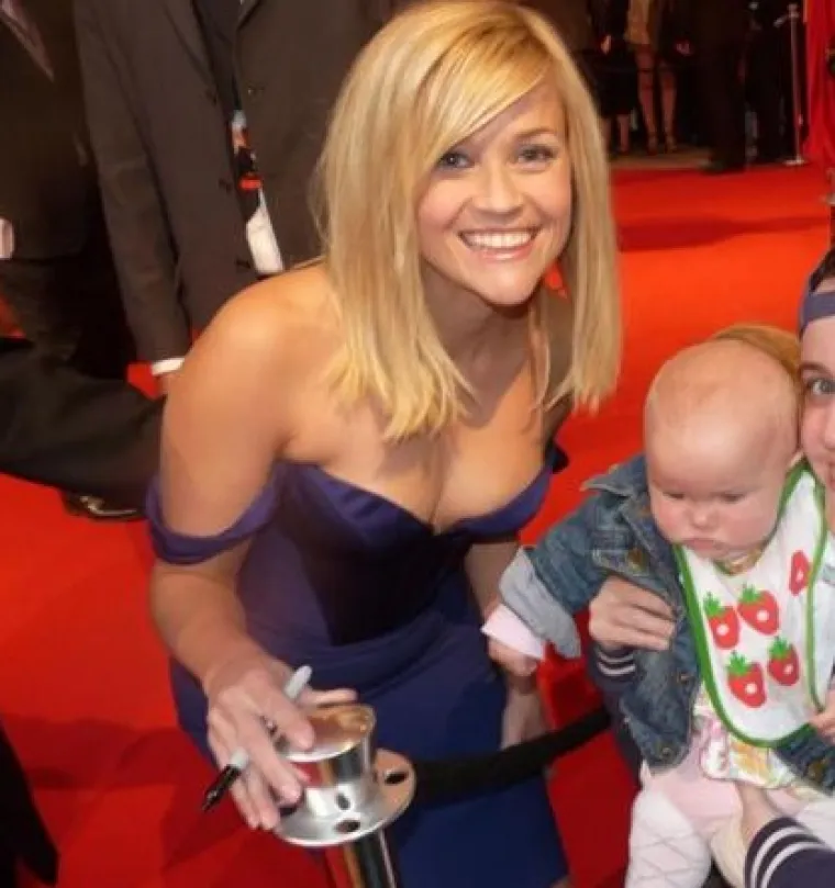Uporna mama upoznala svoju bebu s holivudskom elitom