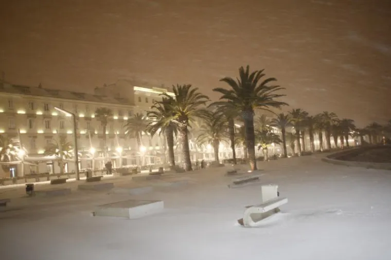 Splićani uživaju u snježnom danu