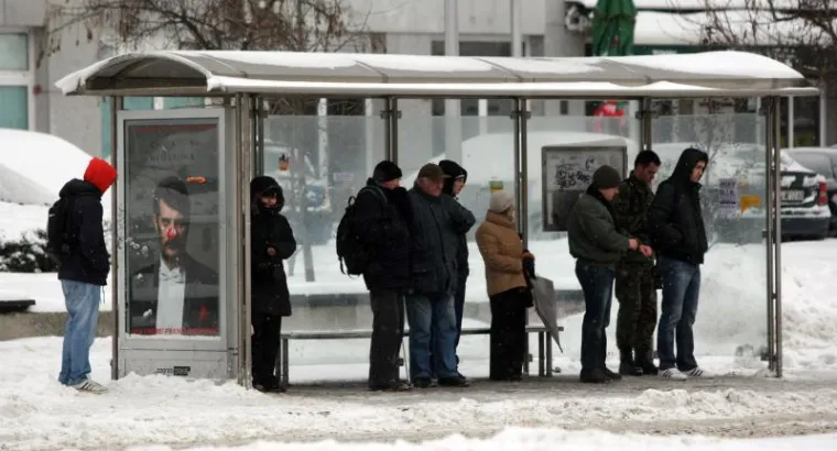 Snijeg izazvao neviđene probleme u prometu