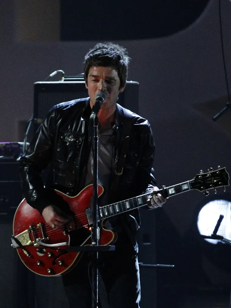 Adele trijumfirala na dodjeli Brit Awards