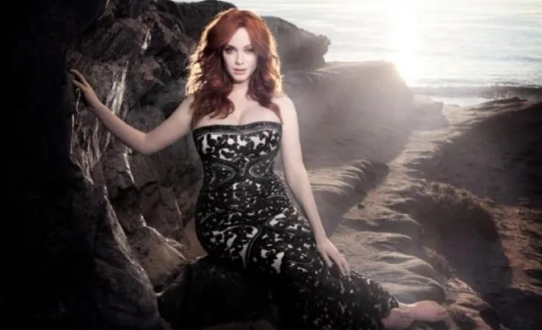 Prsata glumica u ulozi seksi sirene