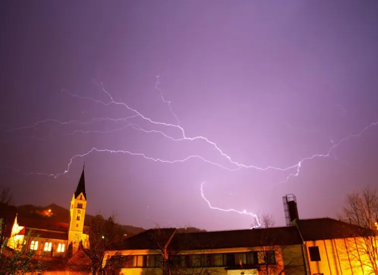 Sunce se sakrilo, ki&scaron;a i za uskrsni vikend!