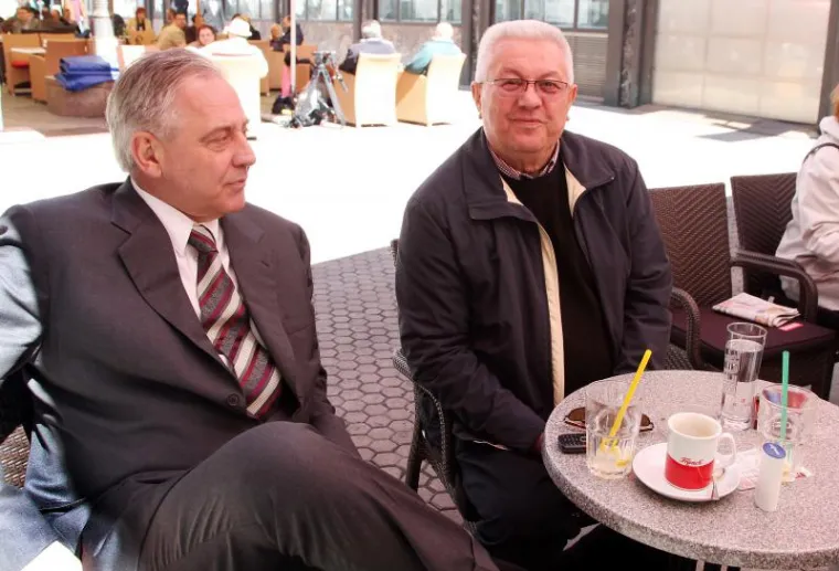 Sanader i Bebić uživali na kavi