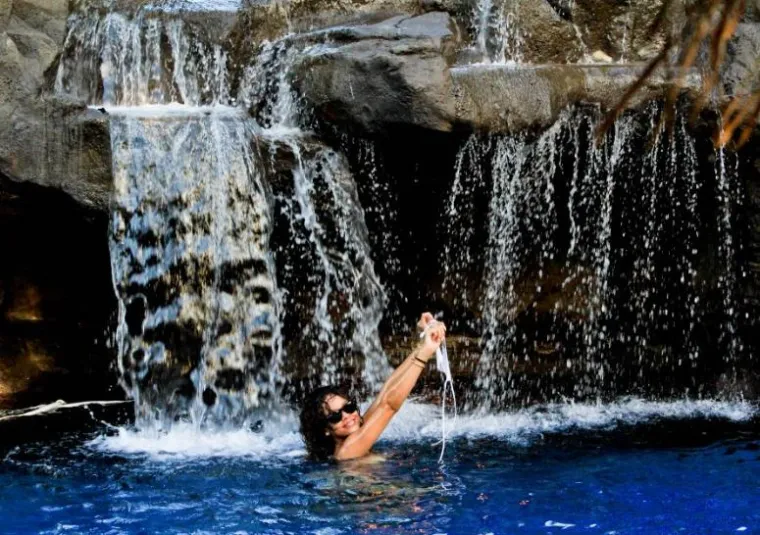 Pogledajte kako izgleda Rihannin odmor iz snova!